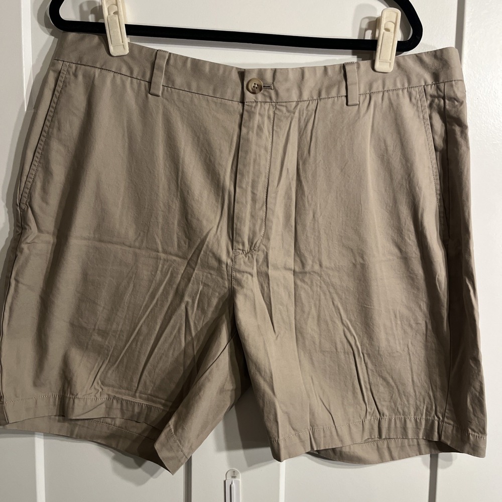 Vineyard Vines Men's Breaker Short Khaki Size 38